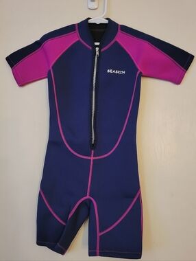 Seaskin Girls Wetsuit Front Zip 2mm Shorty Wetsuit Size 4
